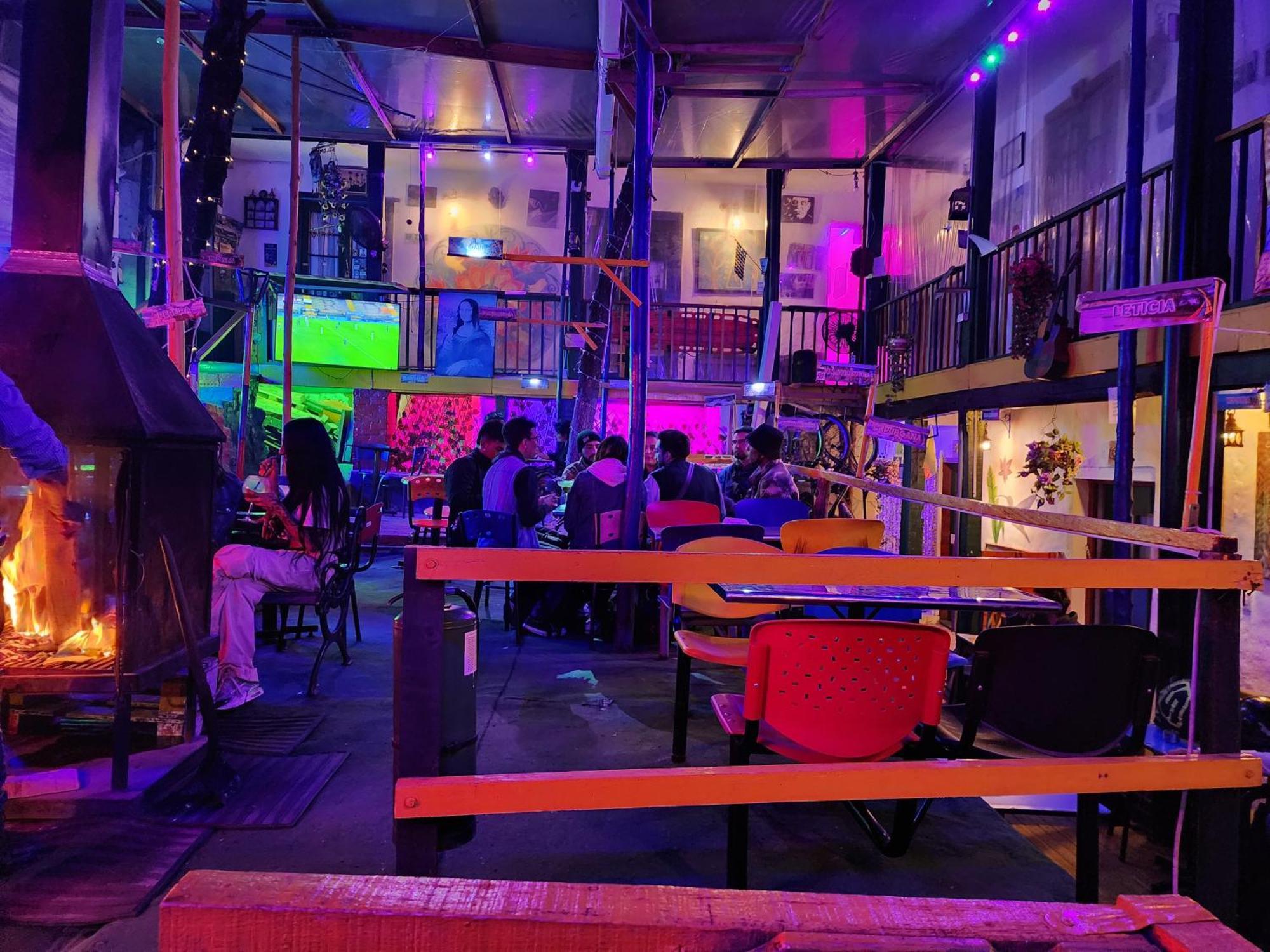 Hostal Gastro Bar Casa Colibri — Fotos 3